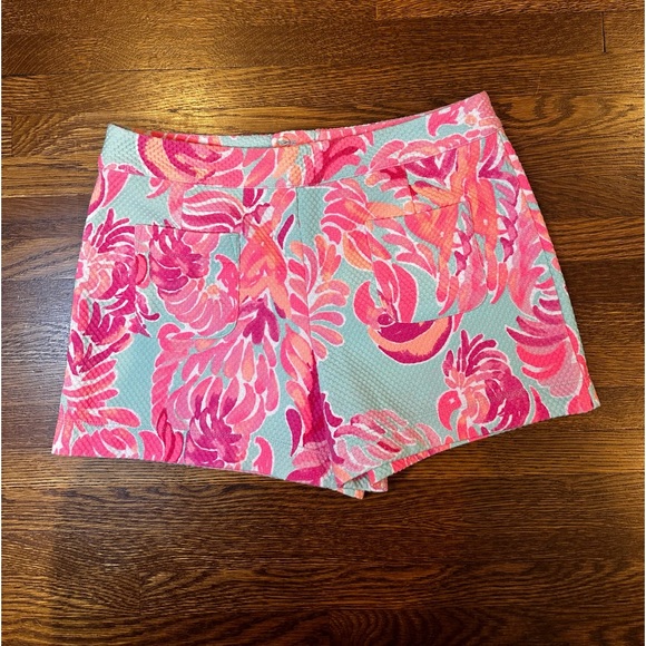 Lilly Pulitzer shorts - Picture 2 of 7